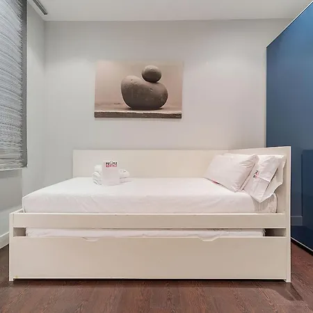 Centro By People Apartment *